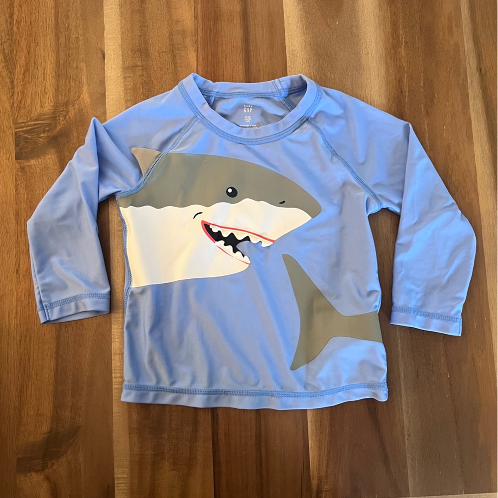 TWO Gap Kids Rashguards - Picture 2 of 9
